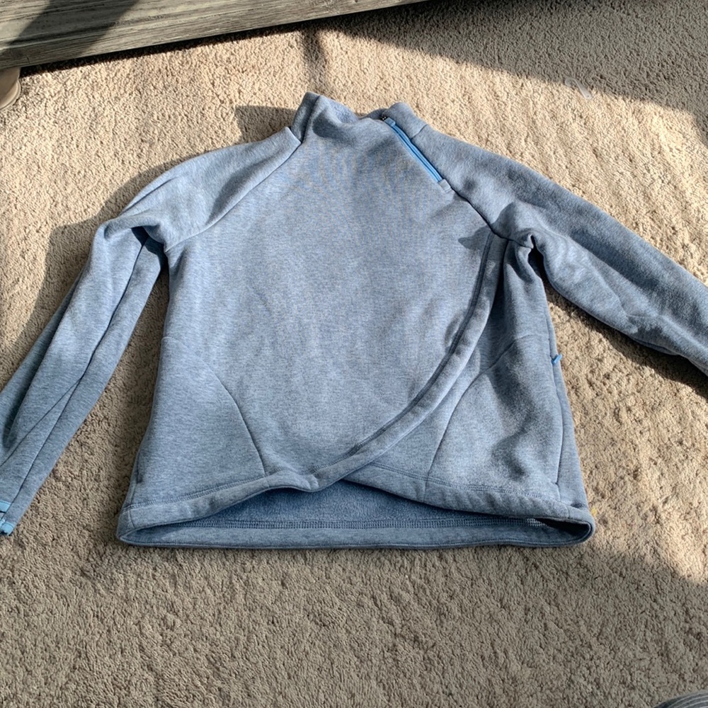 Athleta Girl Cozy Karma Wrap size medium